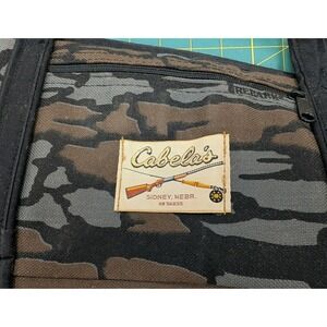 Cabela's Sidney Neba Zip Pocket RN 56835 53" Length Rifle Holder Full Zip Hunt